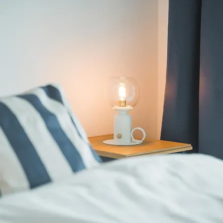 Design-apartment - Kueche - Parken - Zentral Appartamento